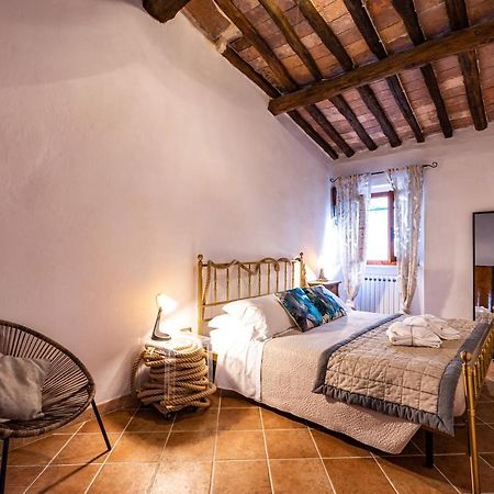 Agri Apartment La Terrazza La Ripadoro Chianni Eksteriør billede