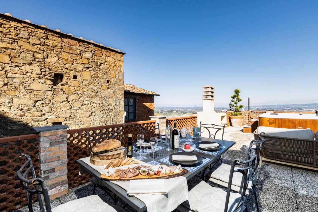 Agri Apartment La Terrazza La Ripadoro Chianni Eksteriør billede