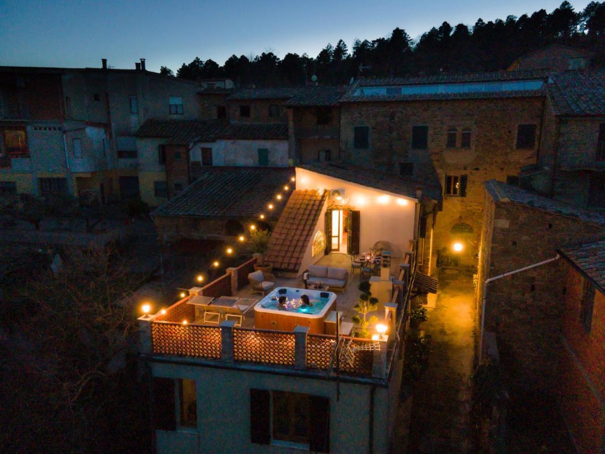 Agri Apartment La Terrazza La Ripadoro Chianni Eksteriør billede