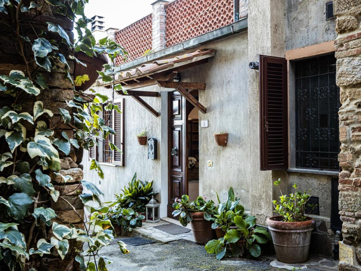 Agri Apartment La Terrazza La Ripadoro Chianni Eksteriør billede