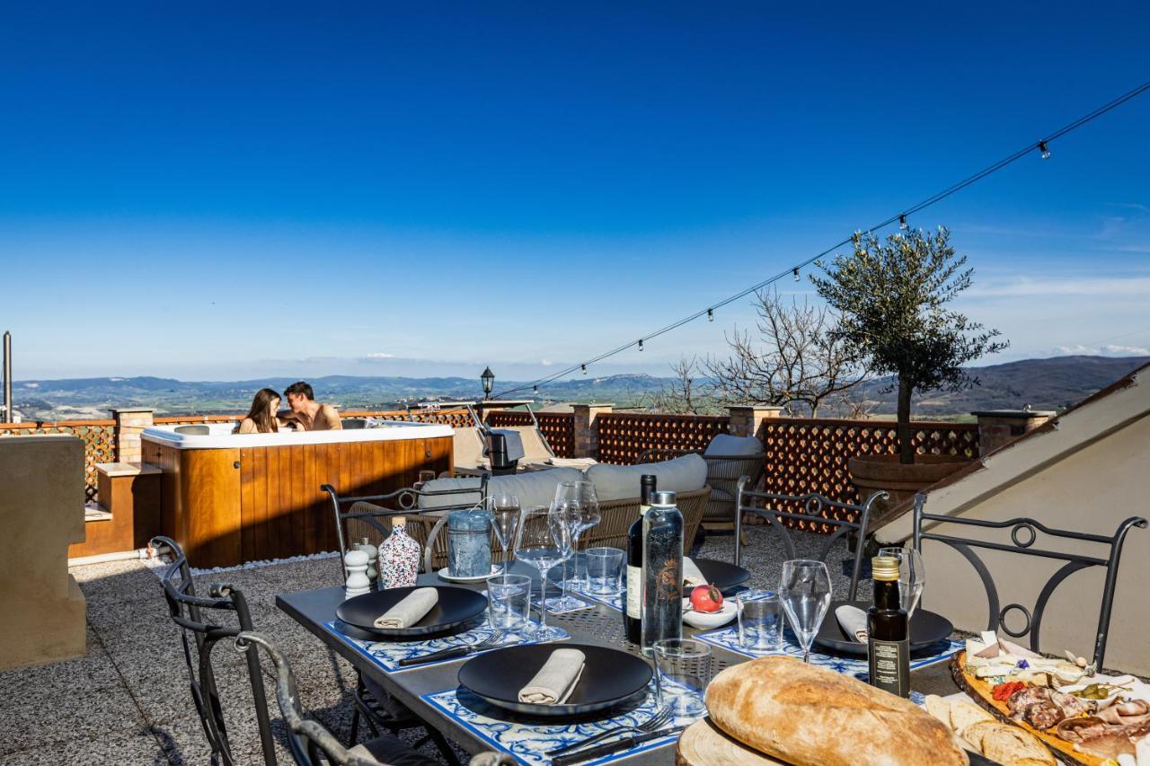 Agri Apartment La Terrazza La Ripadoro Chianni Eksteriør billede