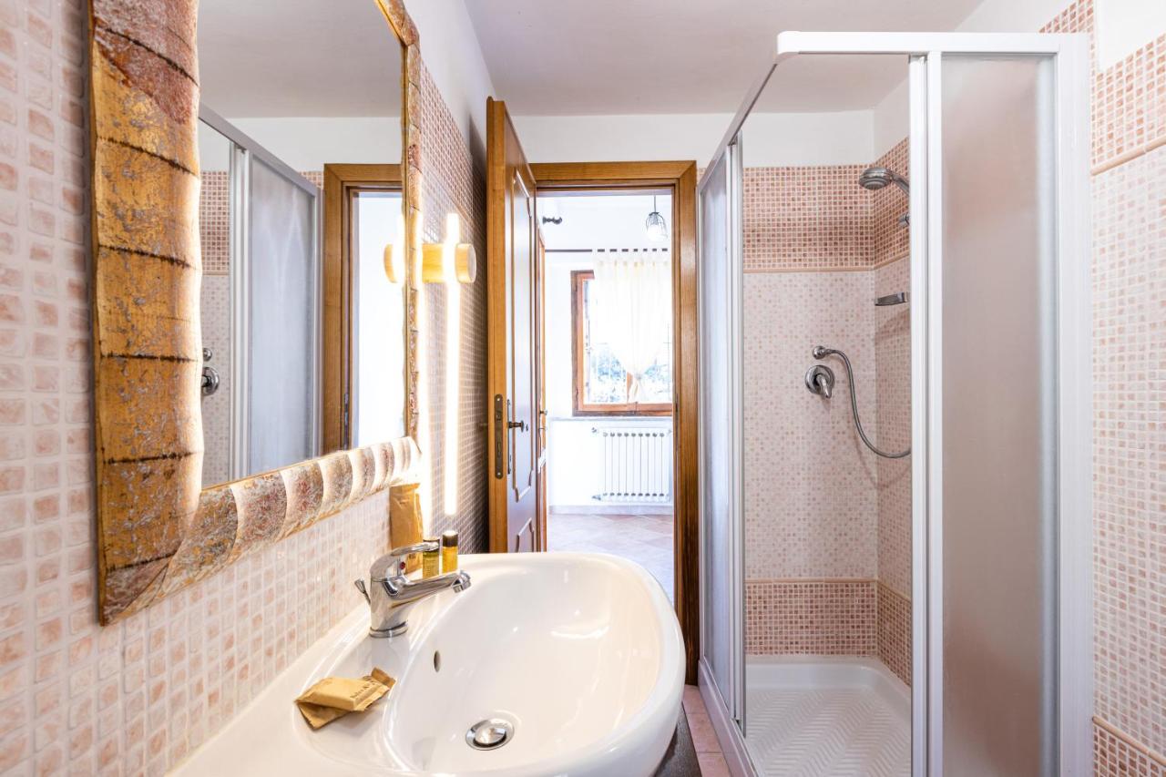 Agri Apartment La Terrazza La Ripadoro Chianni Eksteriør billede